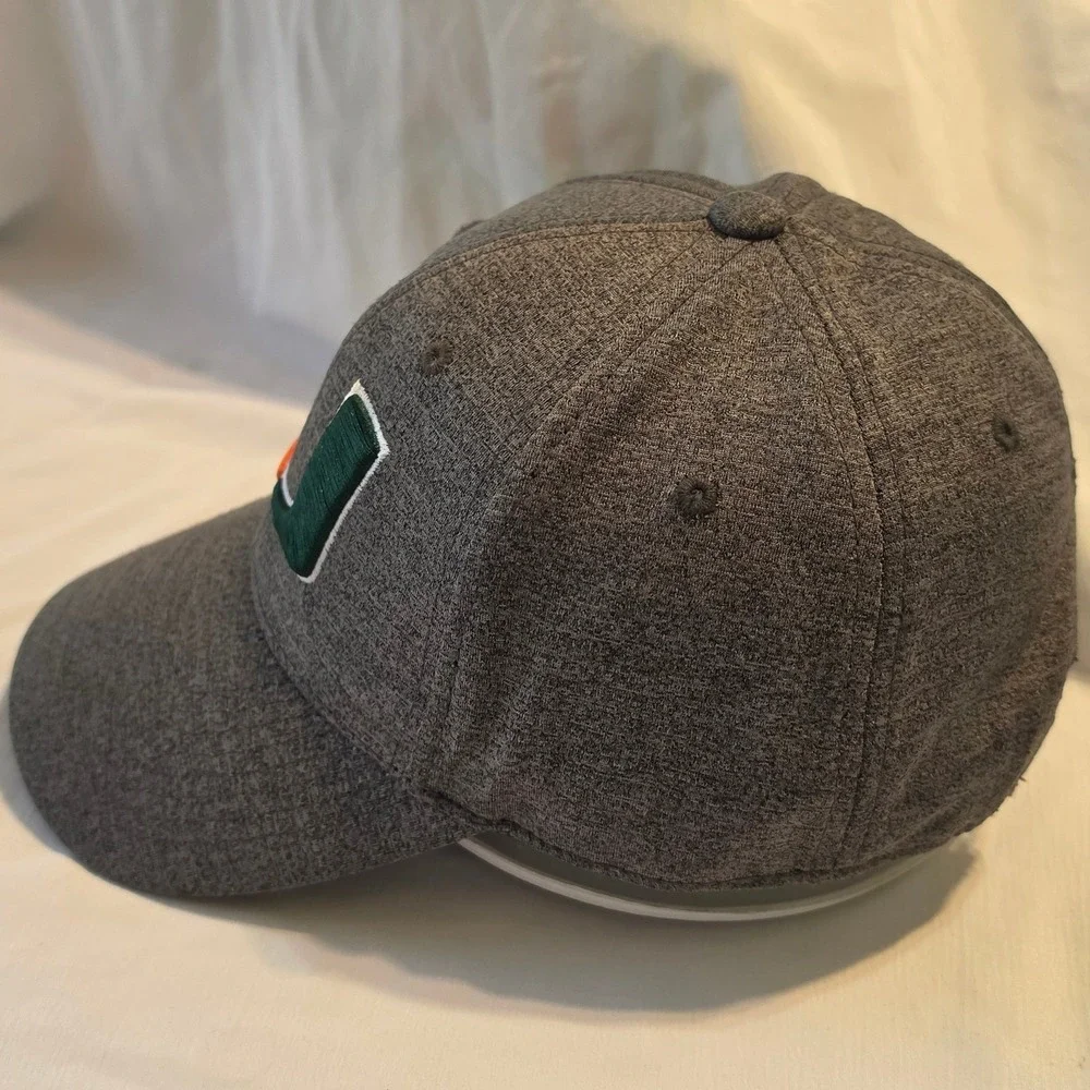 Fan Favorite Miami Hurricanes Hat Mens Grey Heathered Snapback U‎ Logo Cap NCAA